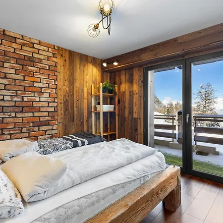 Dents-rousses D2 - 4 Pers - *